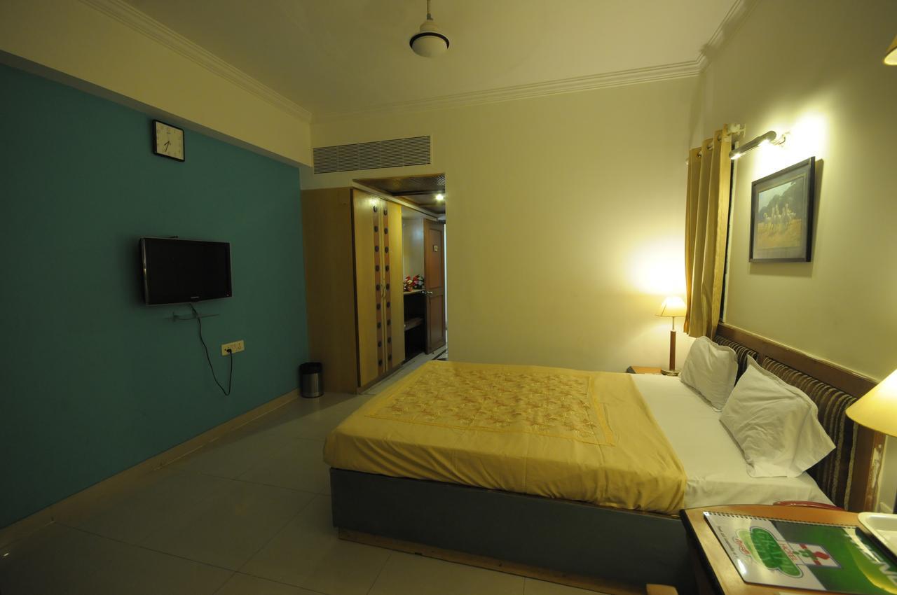 Hotel Grape City Nashik Esterno foto
