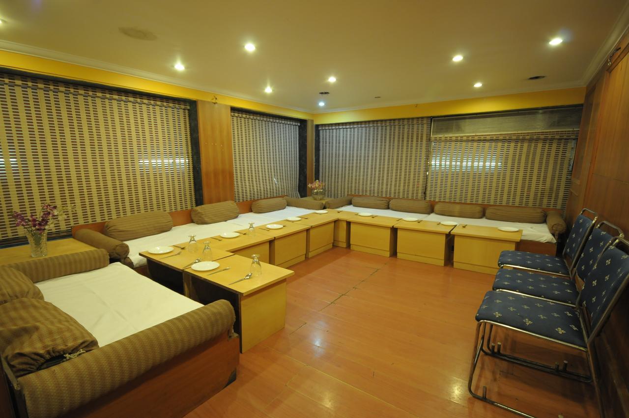 Hotel Grape City Nashik Esterno foto