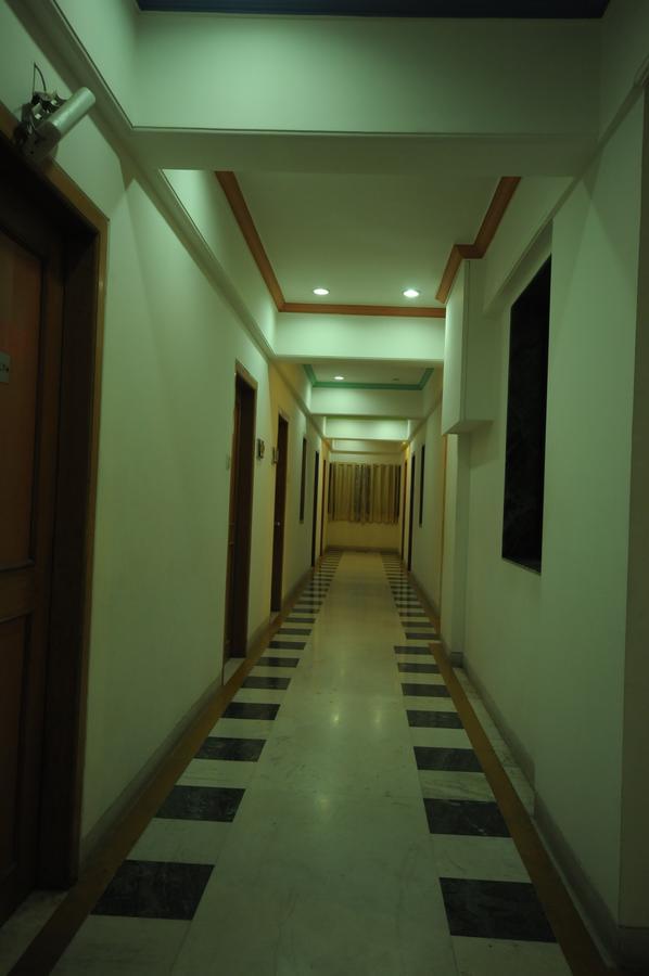 Hotel Grape City Nashik Esterno foto